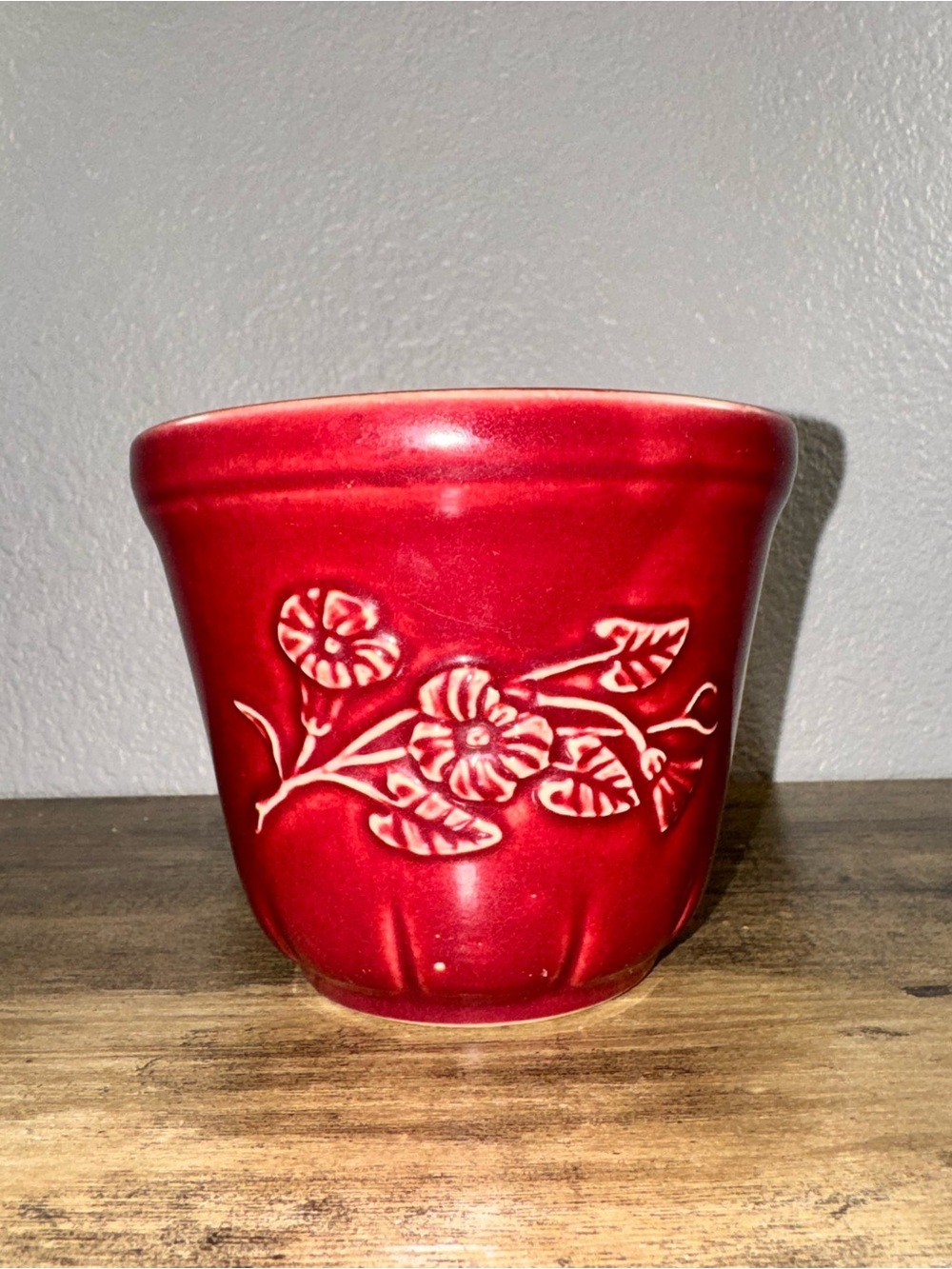 Vintage Red Ceramic Planter 219-5 Embossed Floral Pottery Flower Pot - Picture 6 of 12